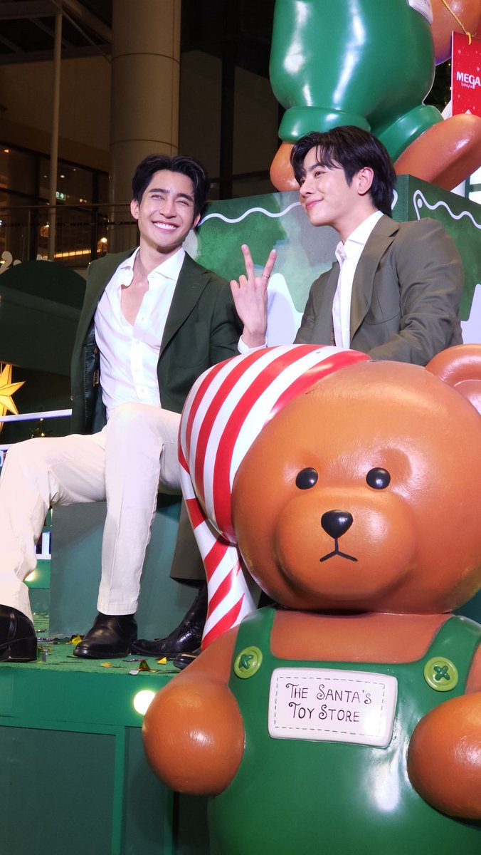 Mixsandee1's tweet photo. น่ารักที่สุด🥰
#EarthMixxMegabangna https://t.co/05Iz3EYW5A