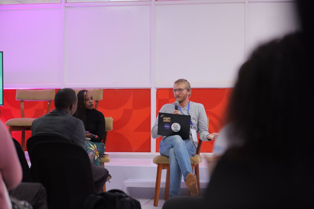 StartHubAfrica's tweet image. Earlier this morning, our co-founder @mat_moebius moderated the masterclass on ‘How to raise venture capital in pre-seed. 

Key takeaways from the session: 

1. Ensure the problem you’re solving has a mass market 

2. Understand the problem you’re solving

#UIW2023 #UIW #UIW23