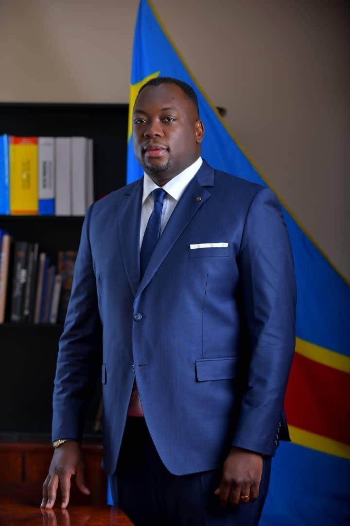 ArseneNgoya's tweet photo. #N°34 #Buta_Territoire #N°35 #Buta_Ville
#Le_sénateur_Georges_Érick_Makangu
#Bas_Uele
@fatshi13
@Fatshi20
@shabani_lukoo
@AugustinKabuyaT
@senatrdc
@GuyLoando_
@michel_kanyimbu
@tosimm
@elogemwandwe
@serge_kambale
@patrick_miense
@DieumerciOnoya
@ElyseMaposo
🇨🇩🇨🇩🇨🇩🐓 https://t.co/z2LEHHHUEM