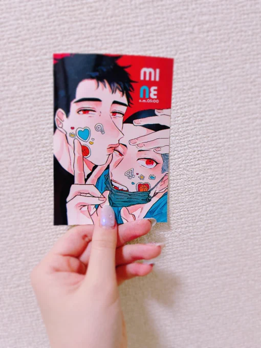 ポスターも無配間に合った あります!無配今からホッチキスします
あと急遽1枚目のポスカをちょろっと持っていきます!卓上に置いてるので欲しい方お持ちください🩵
開始〜30分くらいは買い物で誰も居ないですがなるべく早く戻ります
お取り置きの方は13時までにお願いいたします📚 