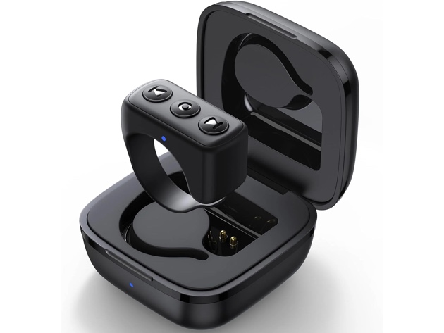 designtaxi's tweet photo. Unlock a hands-free TikTok adventure with this Bluetooth remote control! Scroll, swipe, and control your favorite content effortlessly. ππ± https://t.co/73B8Vlyr20
#RemoteRing https://t.co/lxhfuEHYzm