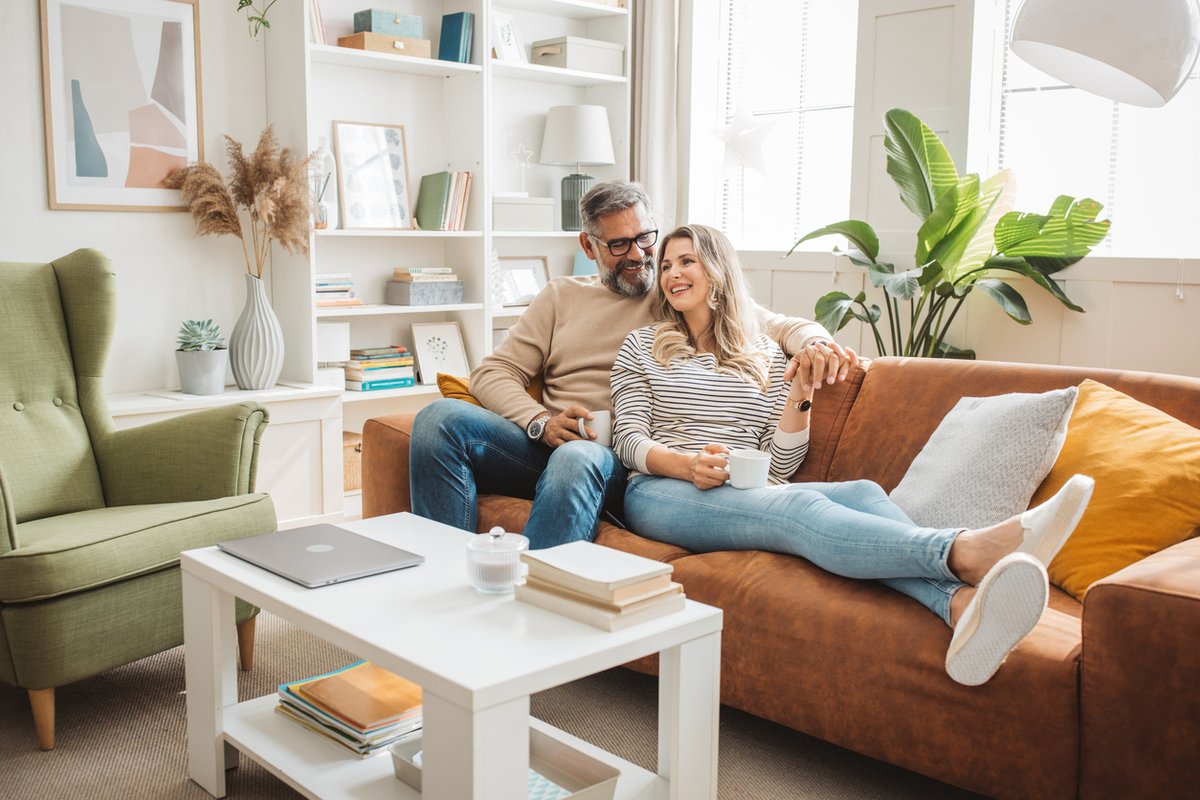 InsulationFL's tweet photo. It's time to prepare for the cooler months by insulating your home properly! A well-insulated home can keep the chills away. Our expert insulation services provide warmth and comfort, making your home cozy all year long. https://t.co/dHTNfo4BCw