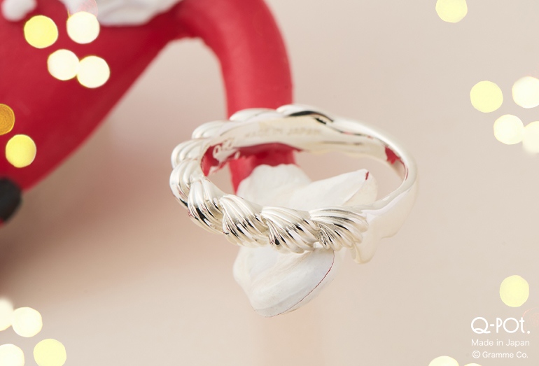 Qpot_world's tweet photo. 【RECOMMEND】~Rings~ Sometimes all you need is a little sparkle to brighten up your day. This ring never fails to put a smile on my face!😄✨ #RingLove #TreatYourself

https://t.co/2ye2KnbLAo https://t.co/beizsuOQvF