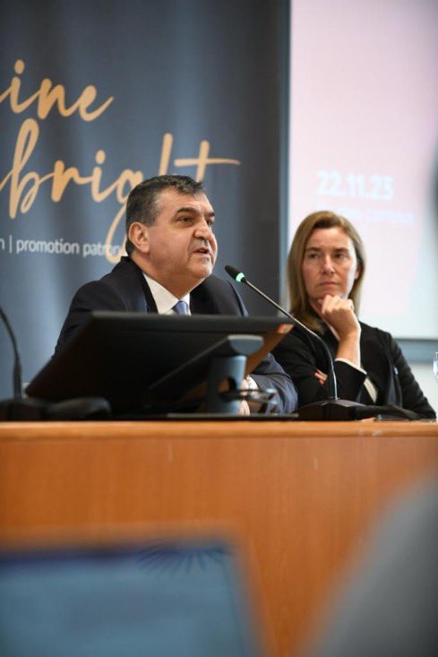 frkkymkc's tweet photo. I underlined the importance of breaking the anchor-credibility dilemma in #EU🇪🇺-#Türkiye🇹🇷 relations. Anchoring EU enlargement policy will accelerate credible reforms and alignment in candidate states thus leading to a global actor EU! @collegeofeurope @coenatolin @ABBaskanligi https://t.co/OEokS8F4it