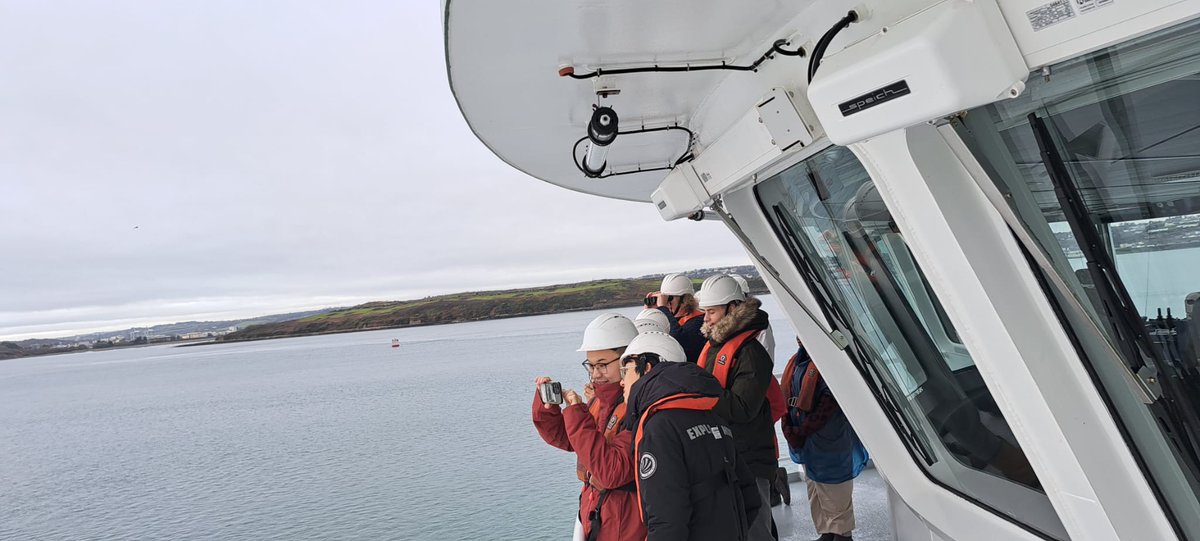Today @UCD_Geography students on board #RVTomCrean are planning and executing a multibeam survey as well as sub-bottom profiling, benthic sampling and data processing using software generously provided by @QPSofficial. @GeolSurvIE @MarineInst @Dept_ECC @RVMarineInst