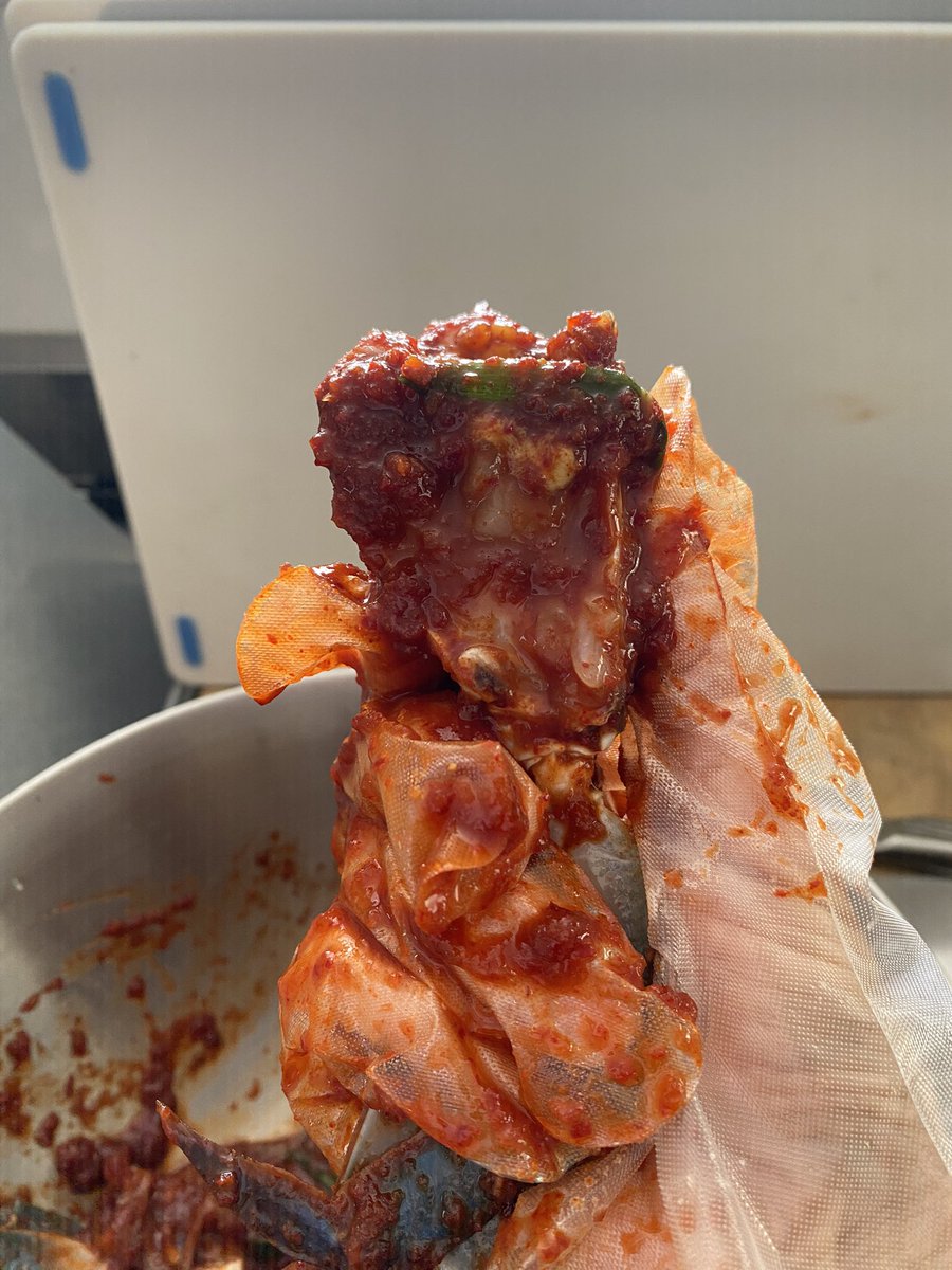 diningbarsarang's tweet photo. 4等分にした
一切れがこのサイズ https://t.co/7YmGbvMkda
