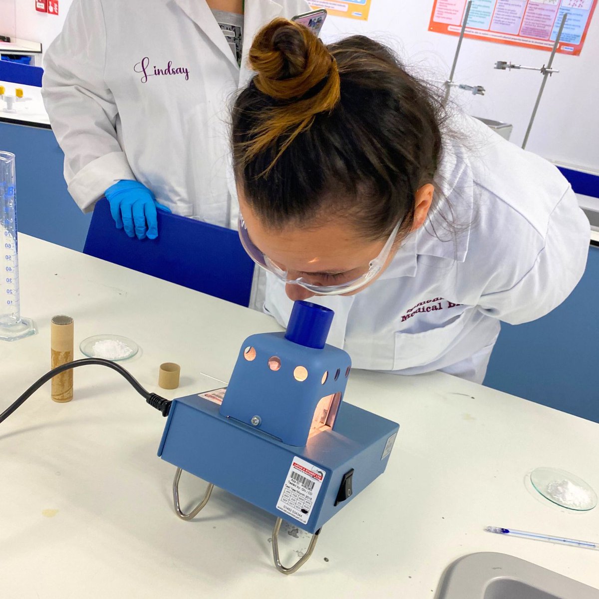 UCNLofficial's tweet photo. A group of our Level 5 Medical Bioscience students have been busy making aspirin as a part of their Neurobiology and Pharmacy module. 🥼🧪
Interested to know more about the course? Visit: https://t.co/fVSkgWMN43
#UCNL #Bioscience https://t.co/wBG6kvHJ4d