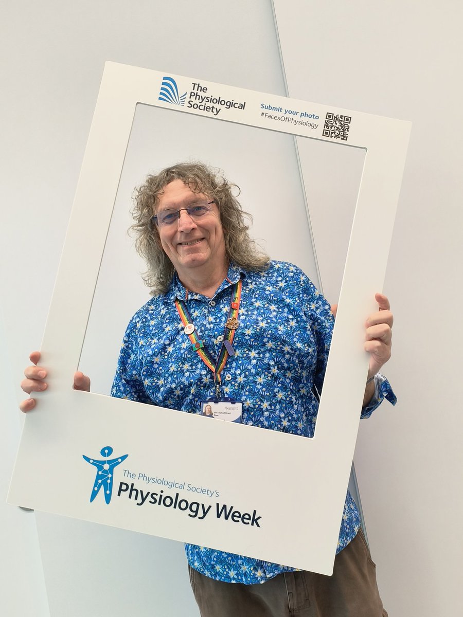 RomanyInSTEM's tweet photo. It's #PhysiologyWeek2023 and the staff are ready to share VR myocytes and Social change through physiology education. Bring on the punters! With @iaincmrowe @CraigJDaly @ProfJohnBarrow and Pietro. https://t.co/pNeNs6ZKE6
