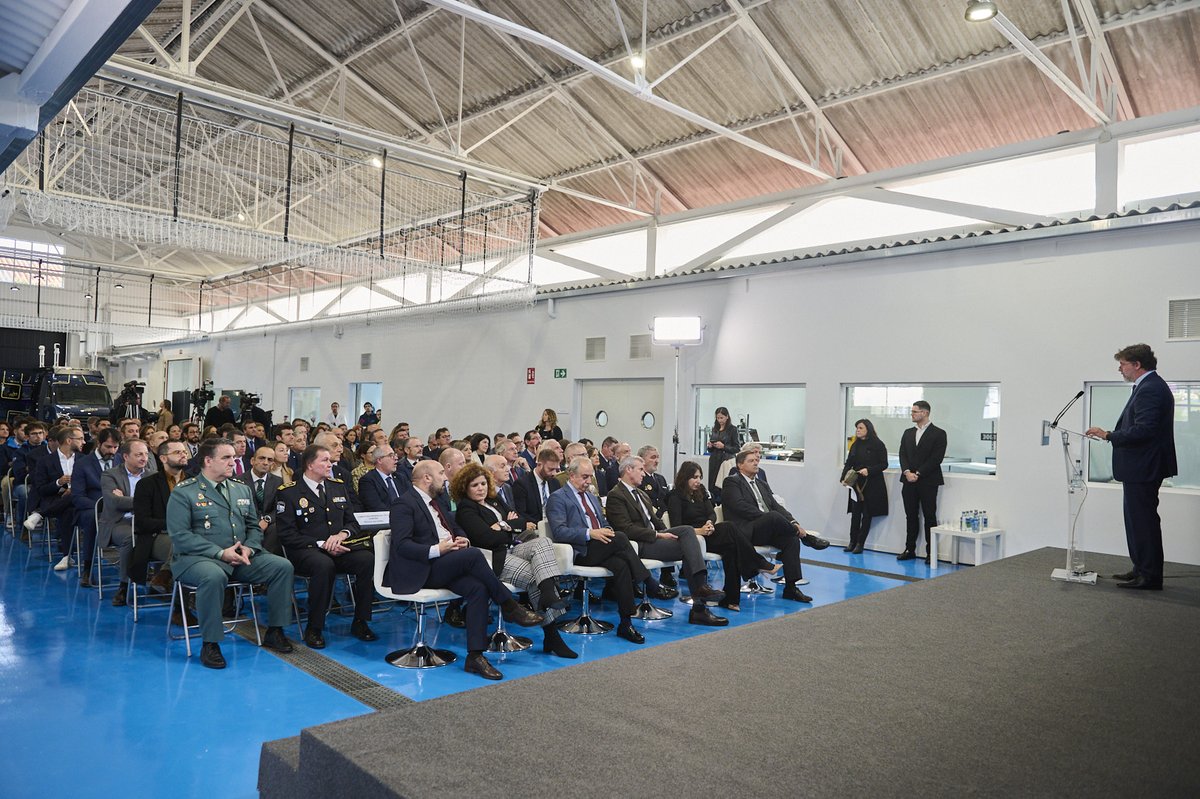 itg_imagine's tweet photo. Inauguración del #GalaxyLab de ITG: un centro de experimentación para aplicar #IA #InteligenciaArtificial a la movilidad aérea urbana, la energía inteligente y la digitalización de la industria. Pionero en Europa, por su dotación tecnologica y ubicación urbana https://t.co/FS4gUn6rI2