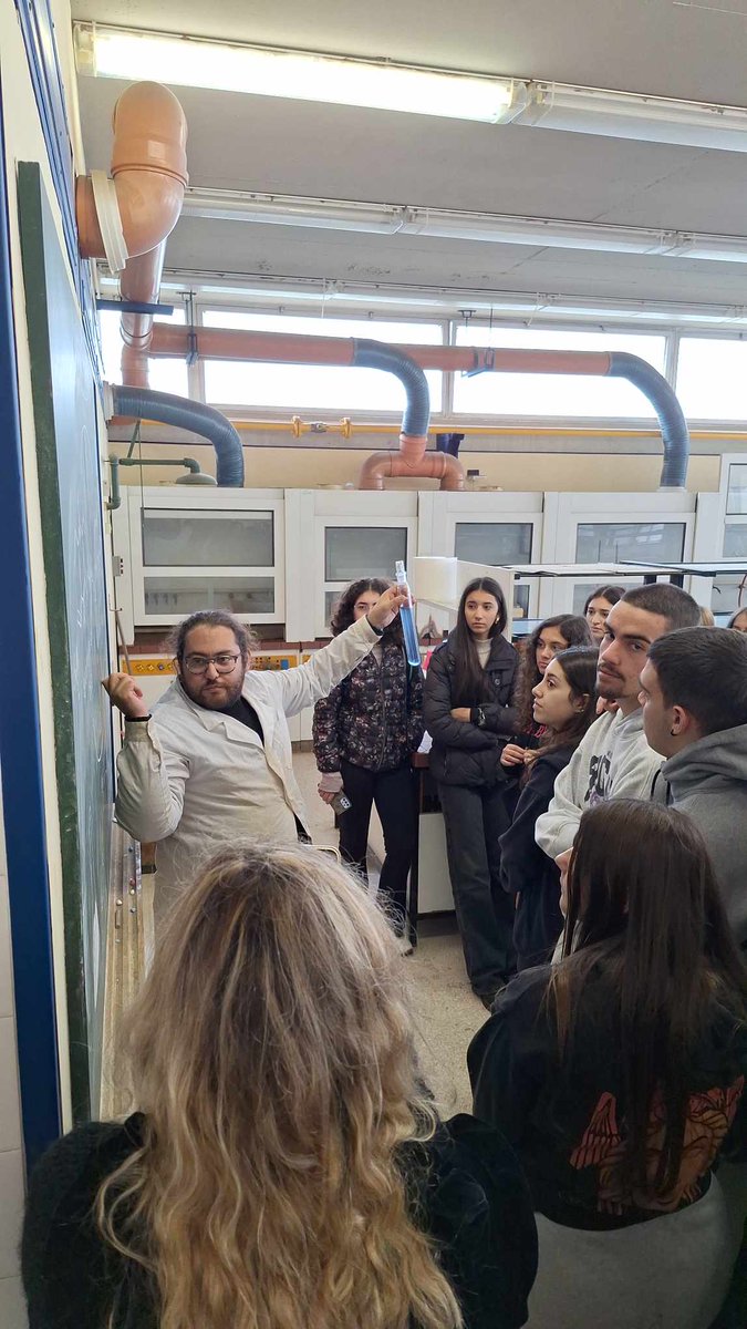 KokotosCG's tweet photo. We had the pleasure today to host the Arsakeio School at the Department of Chemistry of the National and Kapodistrian University of Athens @uoaofficial and explore some aspects of Organic Chemistry!!! https://t.co/E7cNVq4cXA
