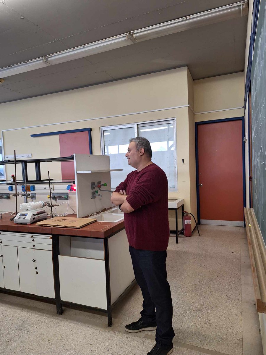 KokotosCG's tweet photo. We had the pleasure today to host the Arsakeio School at the Department of Chemistry of the National and Kapodistrian University of Athens @uoaofficial and explore some aspects of Organic Chemistry!!! https://t.co/E7cNVq4cXA
