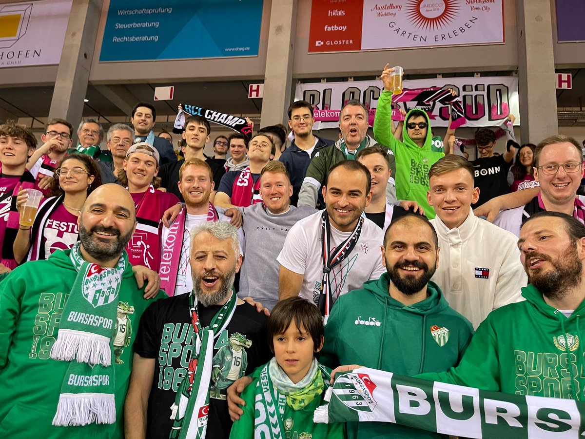 BursasporEU's tweet photo. Dünkü Bonn deplasmanında bizleri dostça karşılayan @TelekomBaskets  taraftarına teşekkür ederiz. https://t.co/y6bE8coNNW