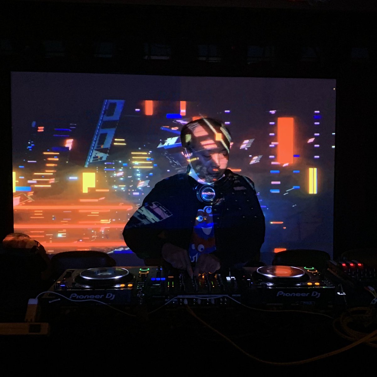 HALrin9's tweet photo. #秋葉原住宅 本日の内覧トリ🏠
メッチャ良き🎵
VJも終始カッコよ❤️🔥
#HiroshiOkubo
#DeLPi https://t.co/ydCnFvoTfd