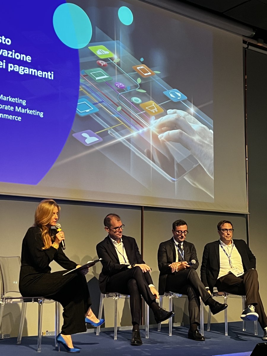 Payvolution's tweet image. #salonepagamenti È appena iniziato il #workshop @nexipayments Esperienze d'#acquisto #multicanale e #innovazione nell'accettazione dei #pagamenti moderato da @SSgaravatti. Sala Red 2 #ecommerce #mcommerce #wallet #BNPL #negozivirtuali #futuro #pagamenti #IoT #payvolution
