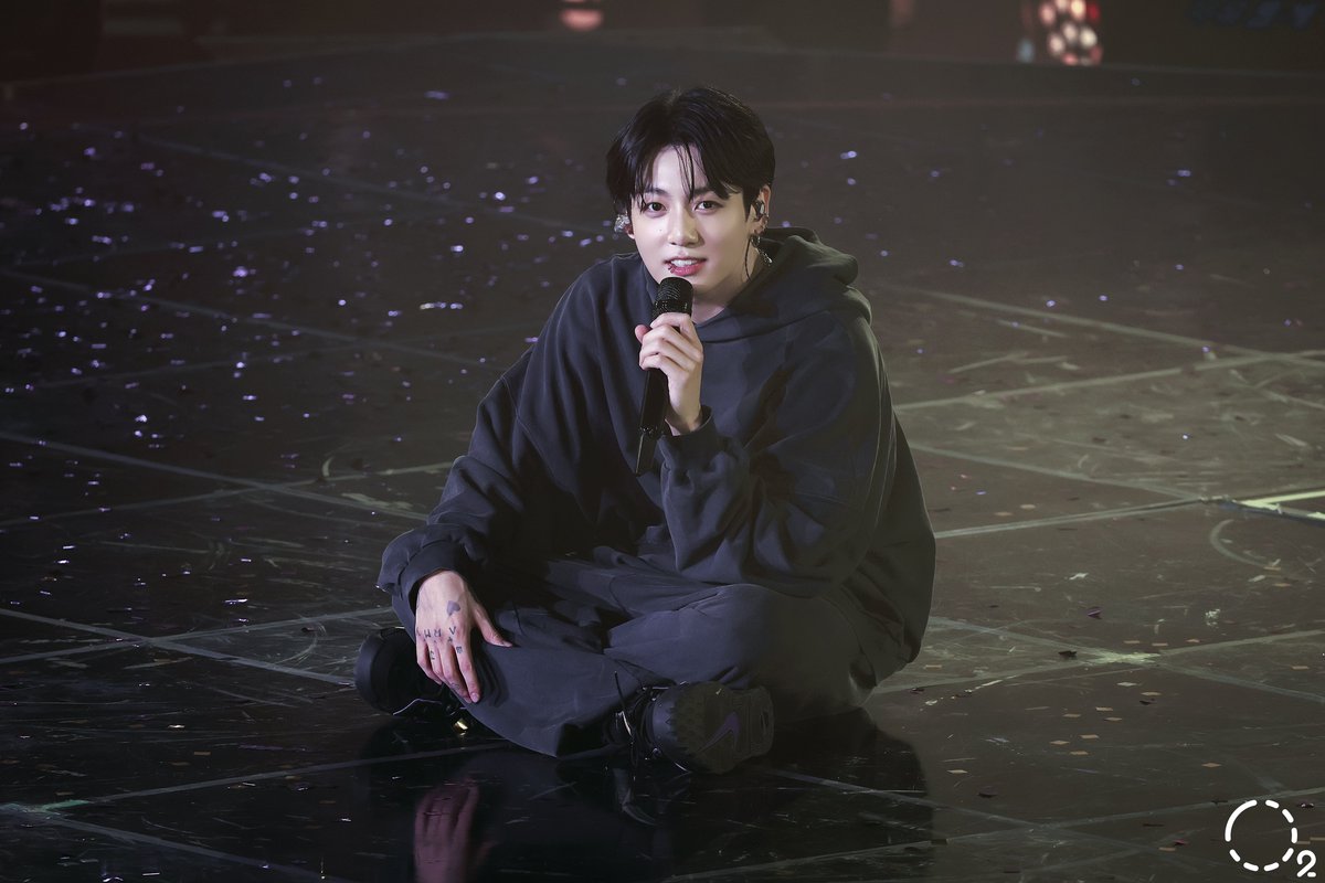 _oxygenO2's tweet image. 231120 정국 ‘GOLDEN’ Live On Stage

#JUNGKOOK_GOLDEN
#GOLDEN_LiveOnStage
#정국 #JK #BTS #방탄소년단 
@BTS_twt