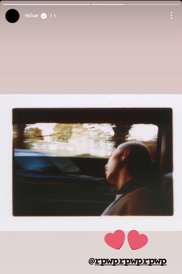 User_de_todo's tweet photo. Yo sabía, yo se que Namjoon nos va a dar algo antes de irse 🤧 que creen que sea? Sinceramente yo espero un mini álbum tal vez jeje ❤‍🩹❤‍🩹
#BTSARMY https://t.co/rS9YjK97OO