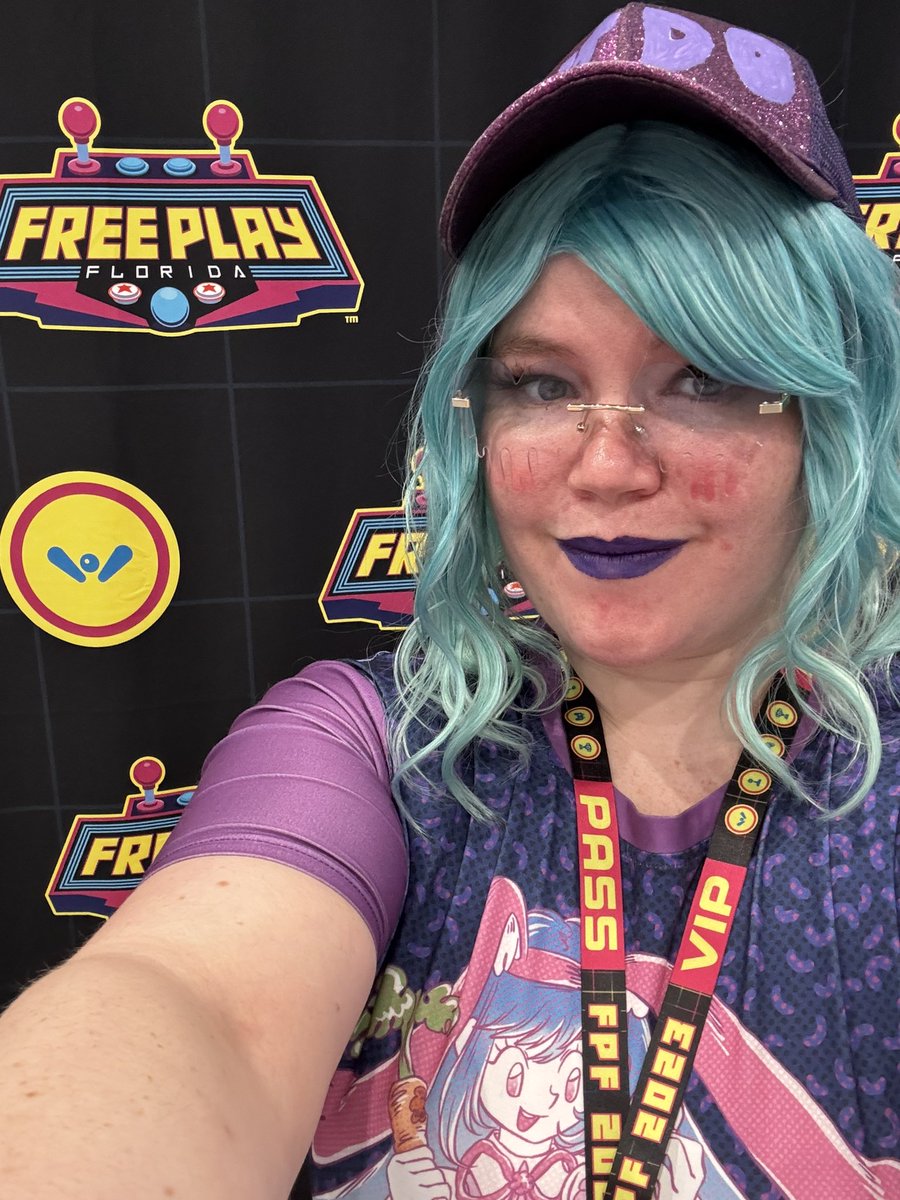 This last weekend at #freeplayflorida was so fun. Very blessed we were able to run Who Wants to Be a Bellionaire?! and the rest of the weekend was chill aside from panel prepping. ☺️
