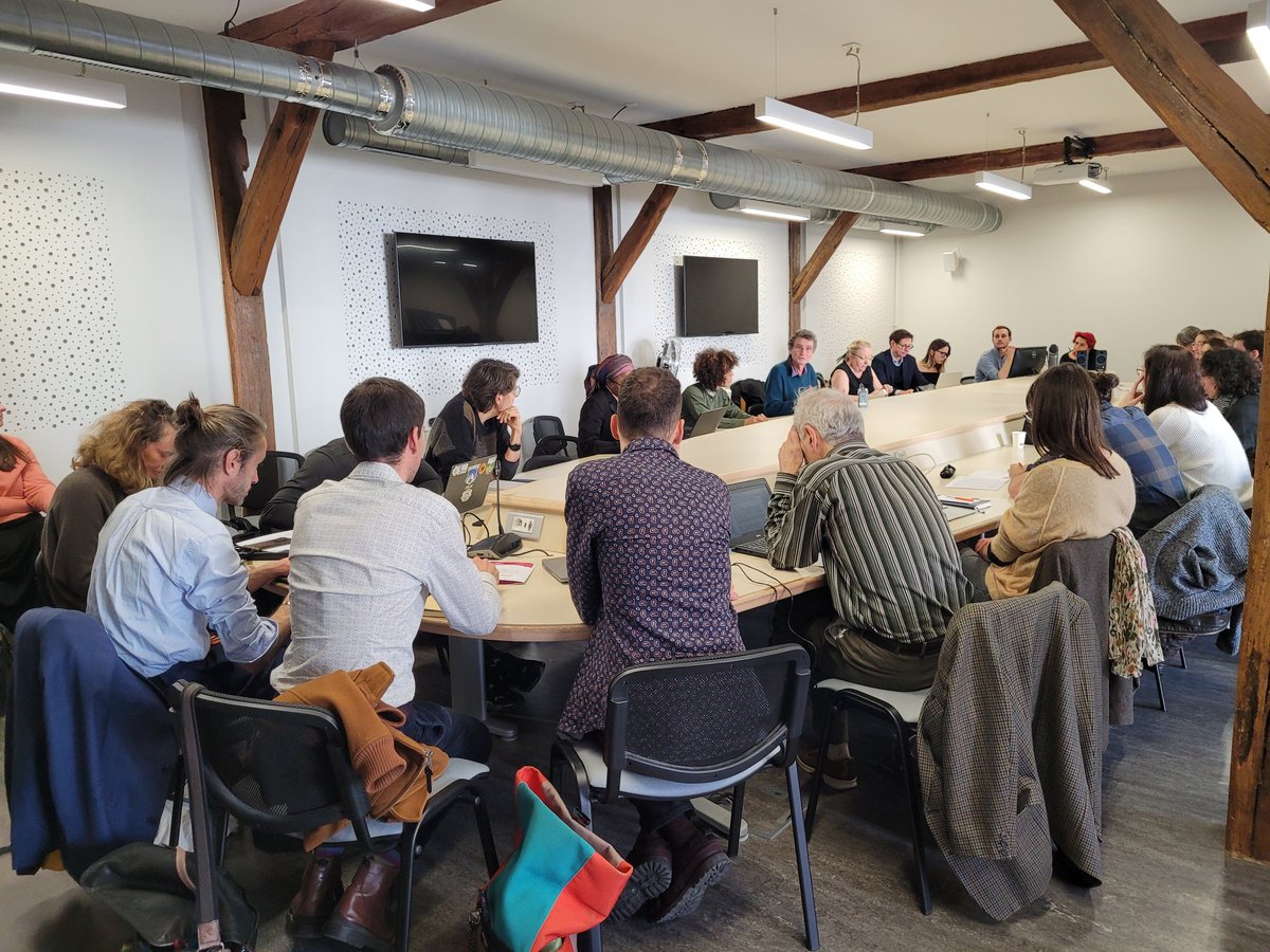 Sorbonne_Nvelle's tweet photo. Atelier "Etudes postcoloniales" avec des enseignants chercheurs et des doctorants des équipes de #recherche et laboratoires de l'#IRET, de #THALIM, du #CEREG
@USN_Recherche #AssisesdelaRecherche #USN https://t.co/oF8zDHKMrL