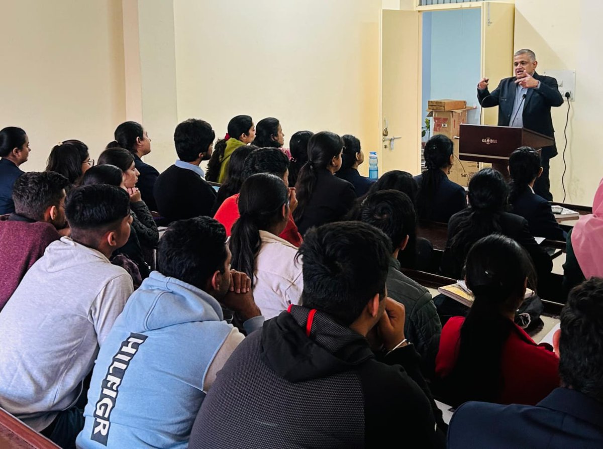UniversityJammu's tweet photo. While sharing his entrepreneurial journey with students of SHTM, Sh Sanjeev Prabhakar, Founder &amp; Owner of Anutham Hotels &amp; Resorts, Amantaran urged students to innovate and create business as tourism &amp; hospitality industry provides immense opportunities.
@OfficeOfLGJandK https://t.co/LIhceXo4NR