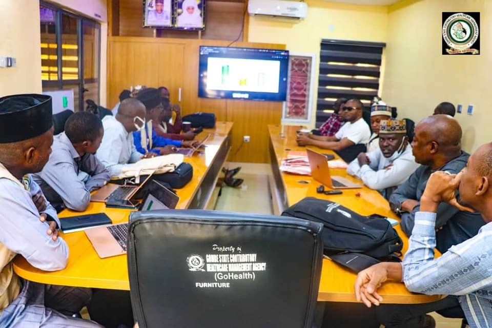 Safiyanudm's tweet photo. #GoHealth enrolment team discussing the successes and challenges of the ongoing enrolment, during morning briefings before heading out to various LGAs for the enrollment exercise. https://t.co/PQVSRG04S1