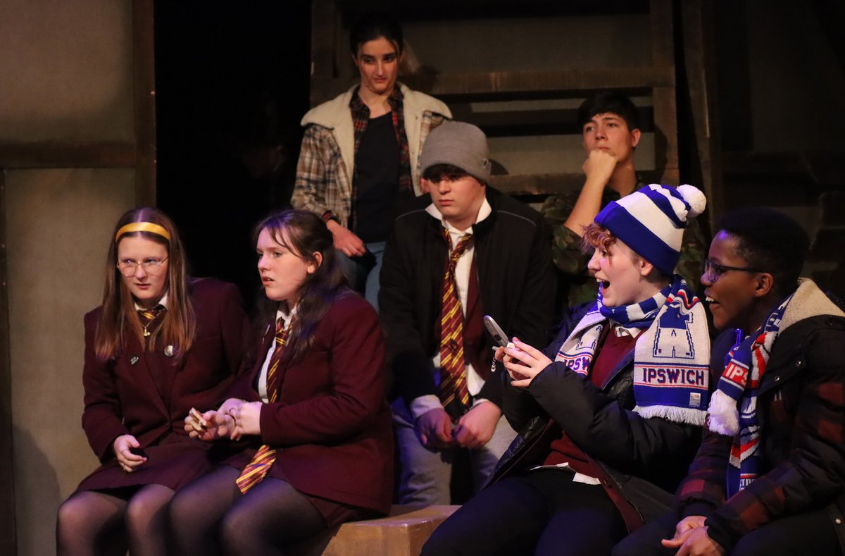 Our co-written show 'Ghost Stories' is at <a href="/The_Globe/">Shakespeare’s Globe</a>  . Couldn't have written my bit without seeing <a href="/aberystwytharts/">Canolfan y Celfyddydau Aberystwyth Arts Centre</a> do 'Samphire ' <a href="/NTConnections/">Connections</a> . Or hearing <a href="/AnnaEMaire/">Anna Sherratt</a>'s soundtrack  on.soundcloud.com/PEFUz . So thanks!! <a href="/KMJwriter/">Kelly Jones</a> <a href="/NickyWerenowska/">nicola werenowska</a> <a href="/shackletontrio/">The Shackleton Trio</a> <a href="/_HighTide_/">HighTide Theatre</a>