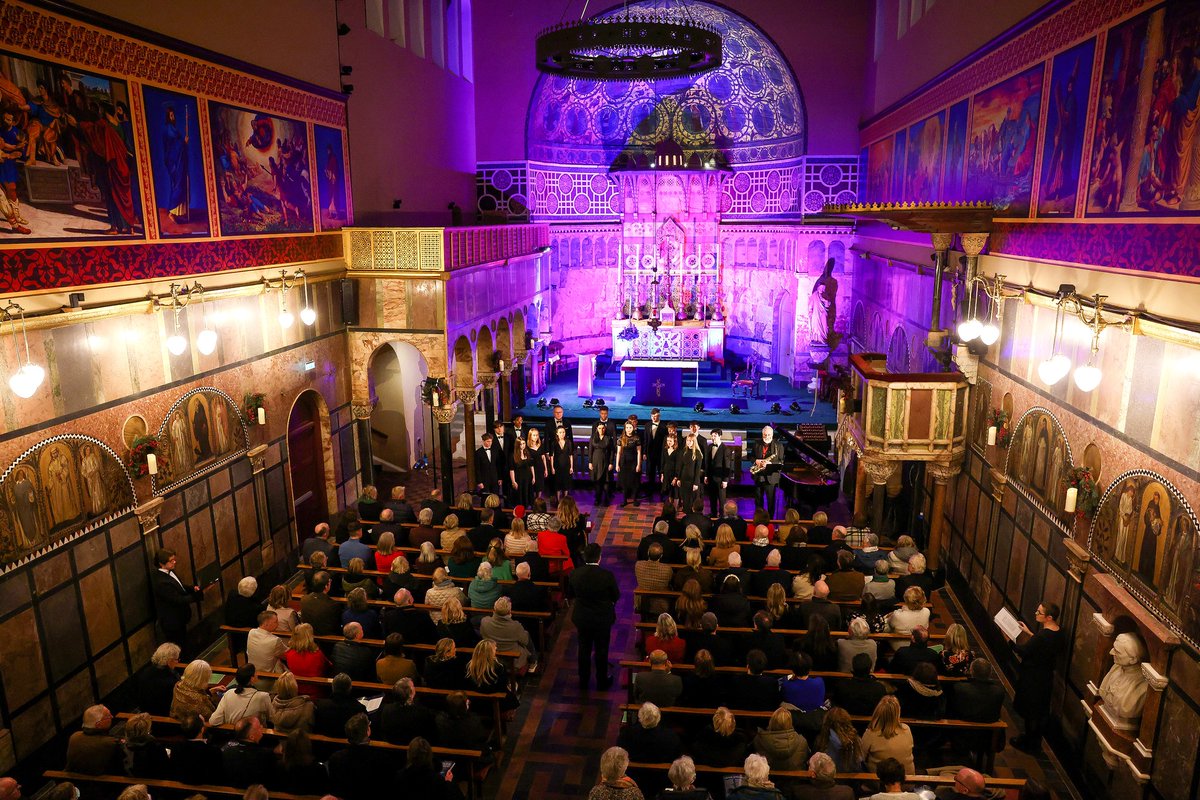 🎶 'Tis the most wonderful time of the year, and the annual Christmas concert performed by @UCDChoral is here! 🎄 Join us for 'A Choral Celebration of Christmas' in Newman University Church on Thursday, 7 December. More information and tickets: bit.ly/47ATyFS