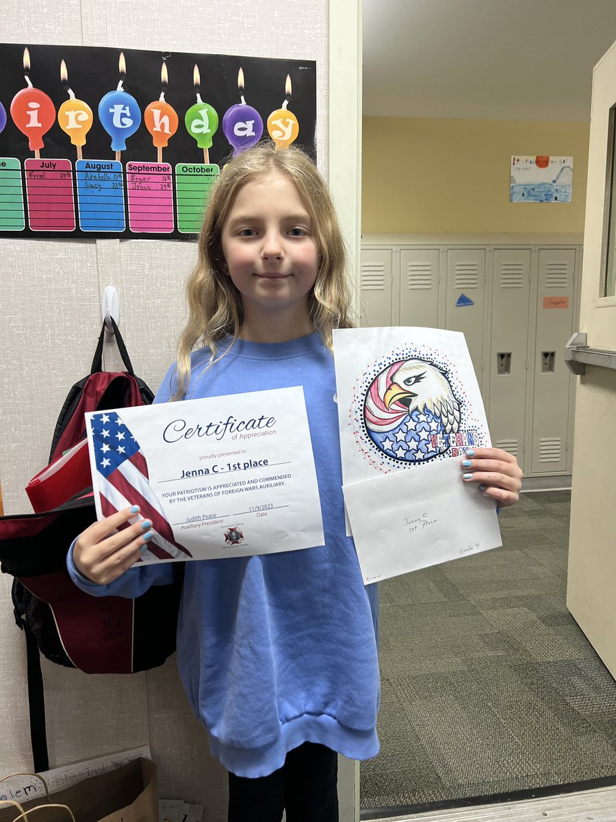 Jenna in our class received 1st place!! What a artsy crew I have this year

Congrats Jenna, your creativity is always shining 

#hlwwproud
#hlwwlakers
#4thgradelife