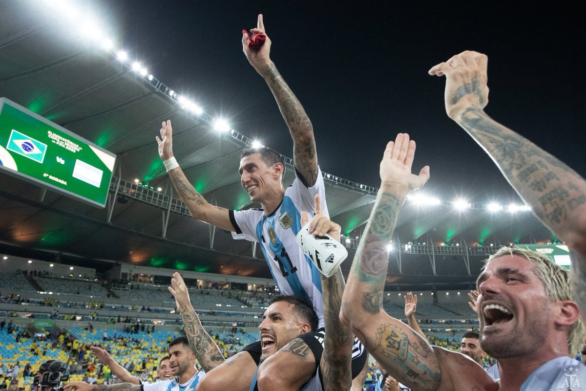 RosarioCentral's tweet photo. 𝑭𝒊𝒅𝒆𝒐, 𝑭𝒊𝒅𝒆𝒐𝒐𝒐 🫶🏻🇦🇷 https://t.co/IKqK3TcMaX