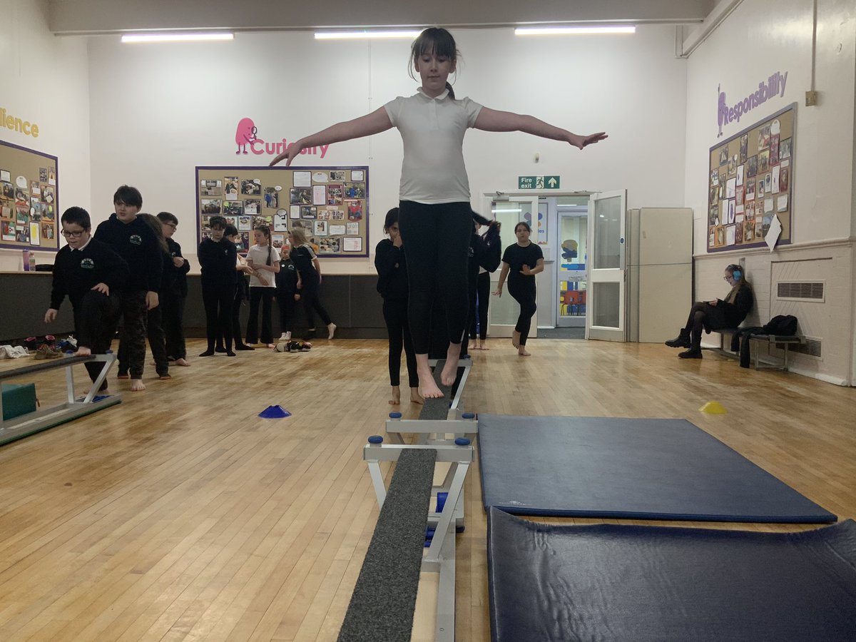 Y6RDPS's tweet photo. @y6rdps our gymnastics techniques continue to improve each week. Keep up the great work everyone🤸 https://t.co/gDUXBrajGA