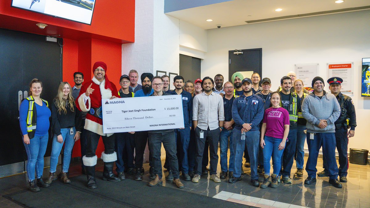 TigerSingh_Fdn's tweet photo. Thank you @MagnaInt for donating $15,000 for the #MiracleOnMain toy drive! Let’s make sure that every child in Halton has a Merry #Christmas and happy holiday! Join us on Dec 9 from 2-8pm in Downtown Milton! FREE admission with new unwrapped toy donation!🧸 @HaltonPolice https://t.co/rBmlXgIdTm