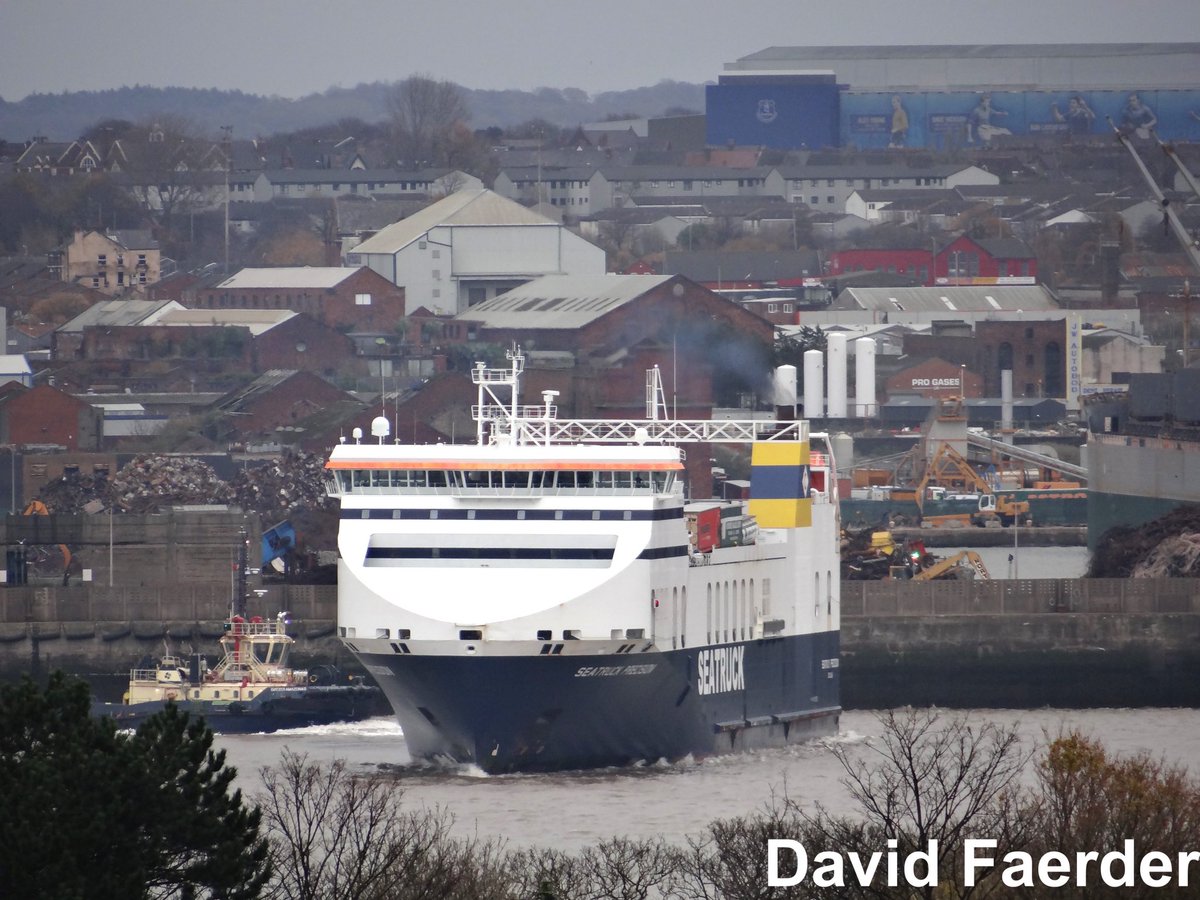 Færder (@faerder46) on Twitter photo Seatruck Precision swinging from Langton Lock on 22/11/23 as she sails to <a href="/DublinPortCo/">Dublin Port</a> from Liverpool. <a href="/SeatruckFerries/">Seatruck Ferries</a> <a href="/freightlink/">Freightlink Freight Ferries & Tunnels</a> #seatruck Seatruck Precision swinging from Langton Lock on 22/11/23 as she sails to <a href="/DublinPortCo/">Dublin Port</a> from Liverpool. <a href="/SeatruckFerries/">Seatruck Ferries</a> <a href="/freightlink/">Freightlink Freight Ferries & Tunnels</a> #seatruck