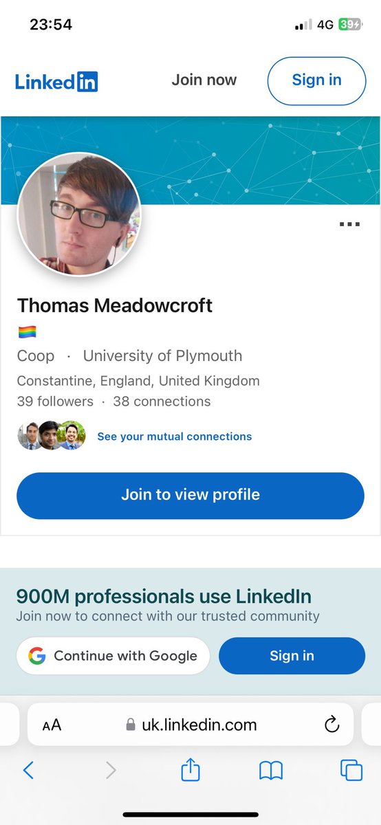 MasterAdamAli's tweet photo. Kidderminster #IT #Graduate #PayPig #PissPig https://t.co/dw8nvemi9I