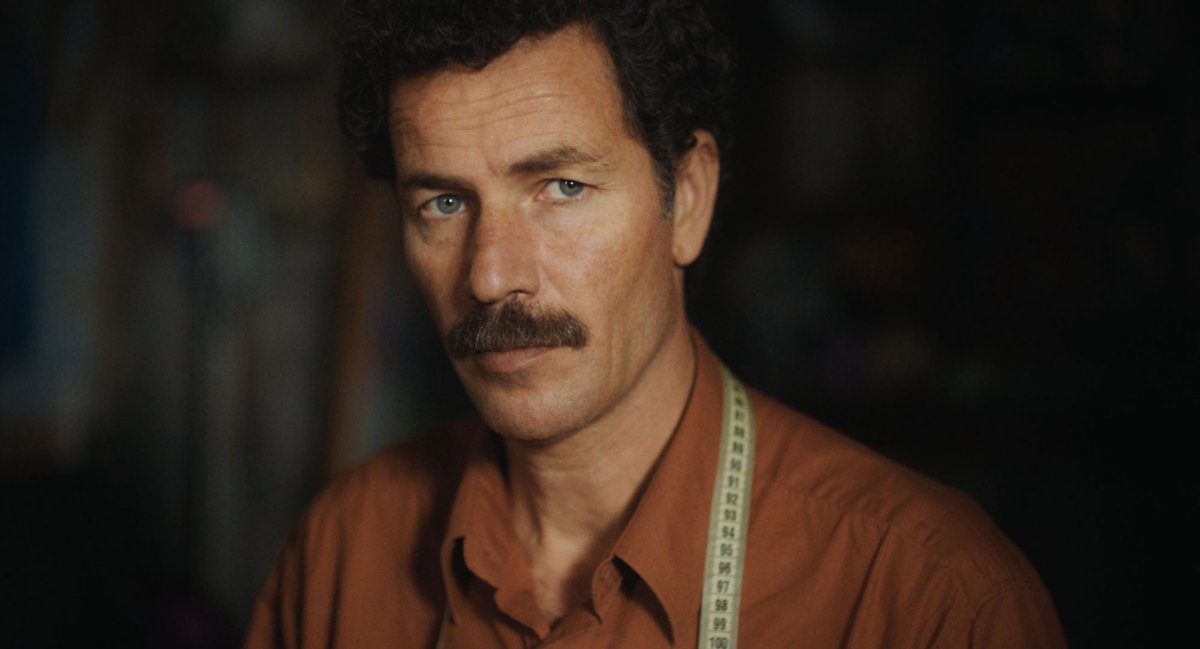 ⋰⋰
#青いカフタンの仕立て屋🪡
今週末から上映開始🌿
⋱⋱

11/25（土）〜
塩尻東座 fromeastcinema.com/index.html

11/29（水）〜
目黒シネマ <a href="/megurocinema/">目黒シネマ</a>

ぜひ、スクリーンでご覧ください🧵
全国の劇場情報はこちら✔️
eigakan.org/theaterpage/sc…