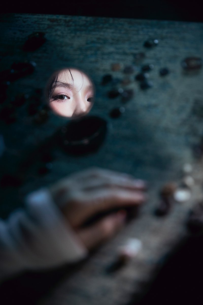 TAEYEONsmtown's tweet photo. TAEYEON 태연 'To. X' Image Teaser

TAEYEON 태연 The 5th Mini Album ‘To. X’ 
🎧 2023.11.27 6PM KST

💿 Pre-Order &amp; Pre-Save 
https://t.co/sHbY7Tw7WY

#태연 #TAEYEON 
#ToX #TAEYEONToX
#소녀시대 #GirlsGeneration https://t.co/4lSDi4vK5E