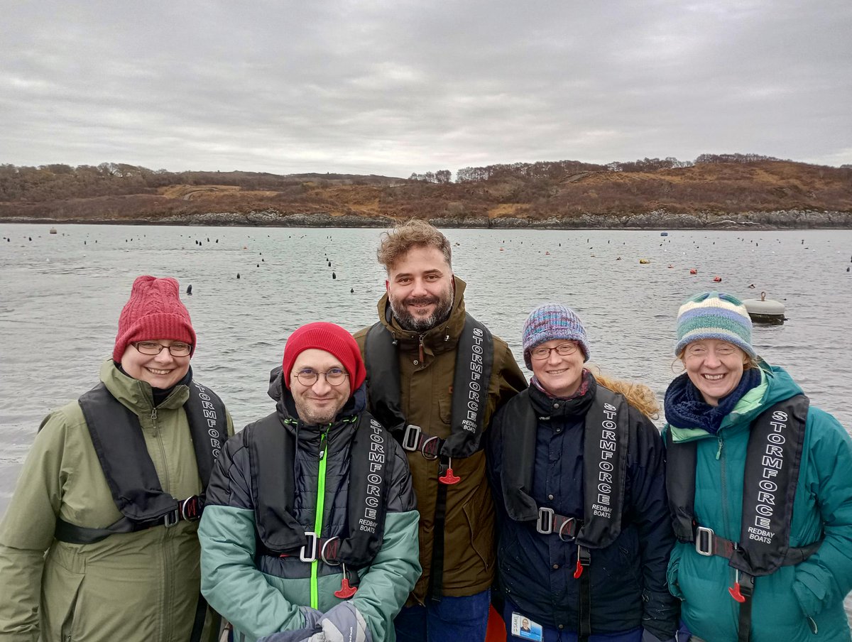 small scale to large scale microalgae and seaweed research and farming tours at our EU @EITFood Aquaculture course @SAMSoceannews this week @EITFood_NWest @CCAP_Oban @DanielZarski @plantsci great mix of lectures and practicals in the sector!