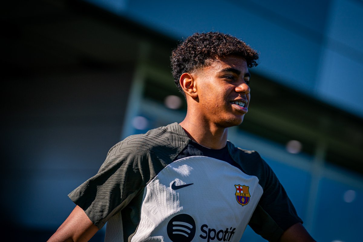 FCBarcelona_es's tweet photo. 08304 https://t.co/cBGUZLkQON