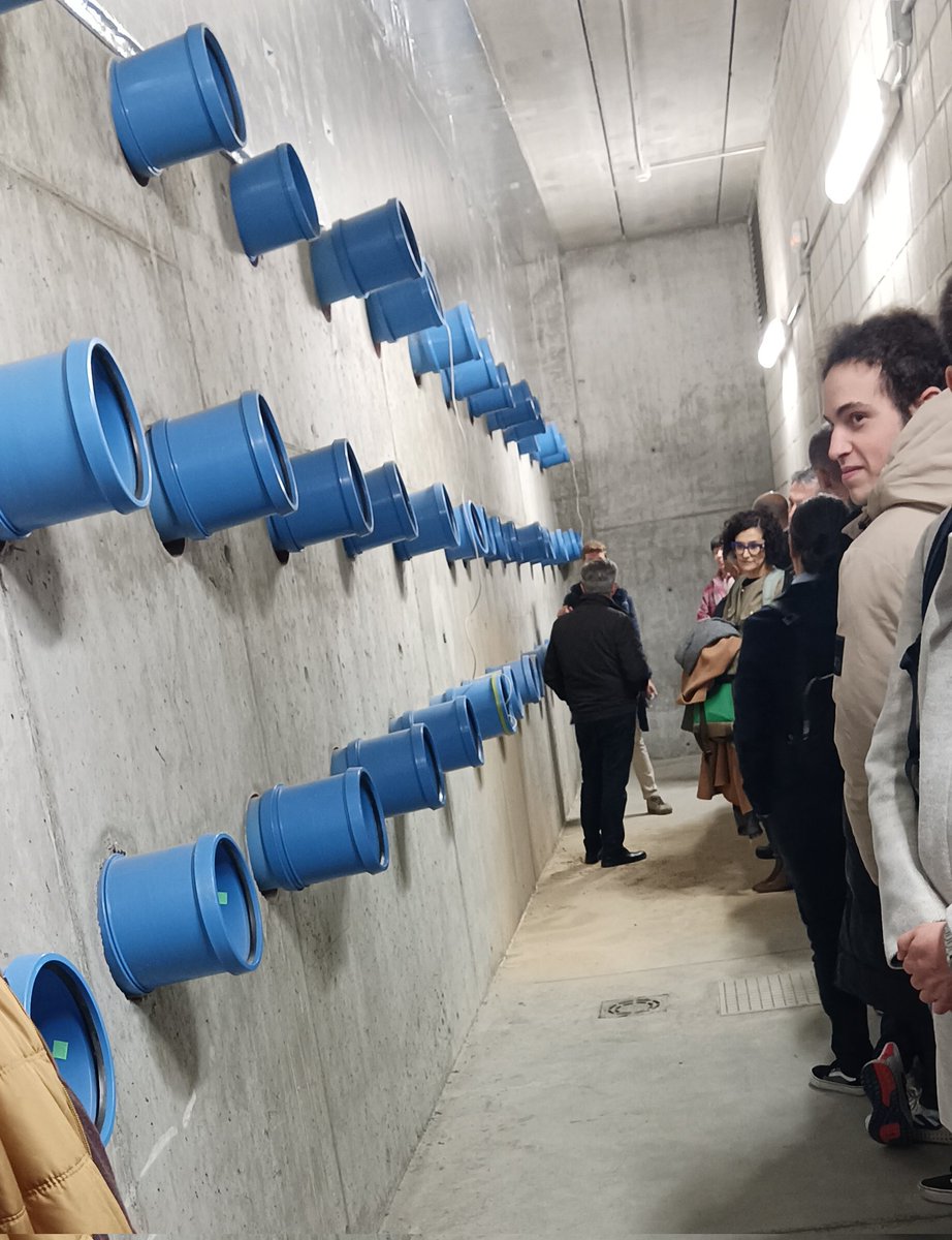 _SCAYLE's tweet photo. 🟢 Con la Visita a las instalaciones del 🏬@edificiolucia de la @UVa_es, considerado el más sostenible de Europa, finaliza la IV Jornada Técnica de #RedCAYLE.

👉 El año que viene repetiremos! Ha sido una jornada muy interesante en el que se ha informado del estado de la red. https://t.co/7tKzyuM2Op
