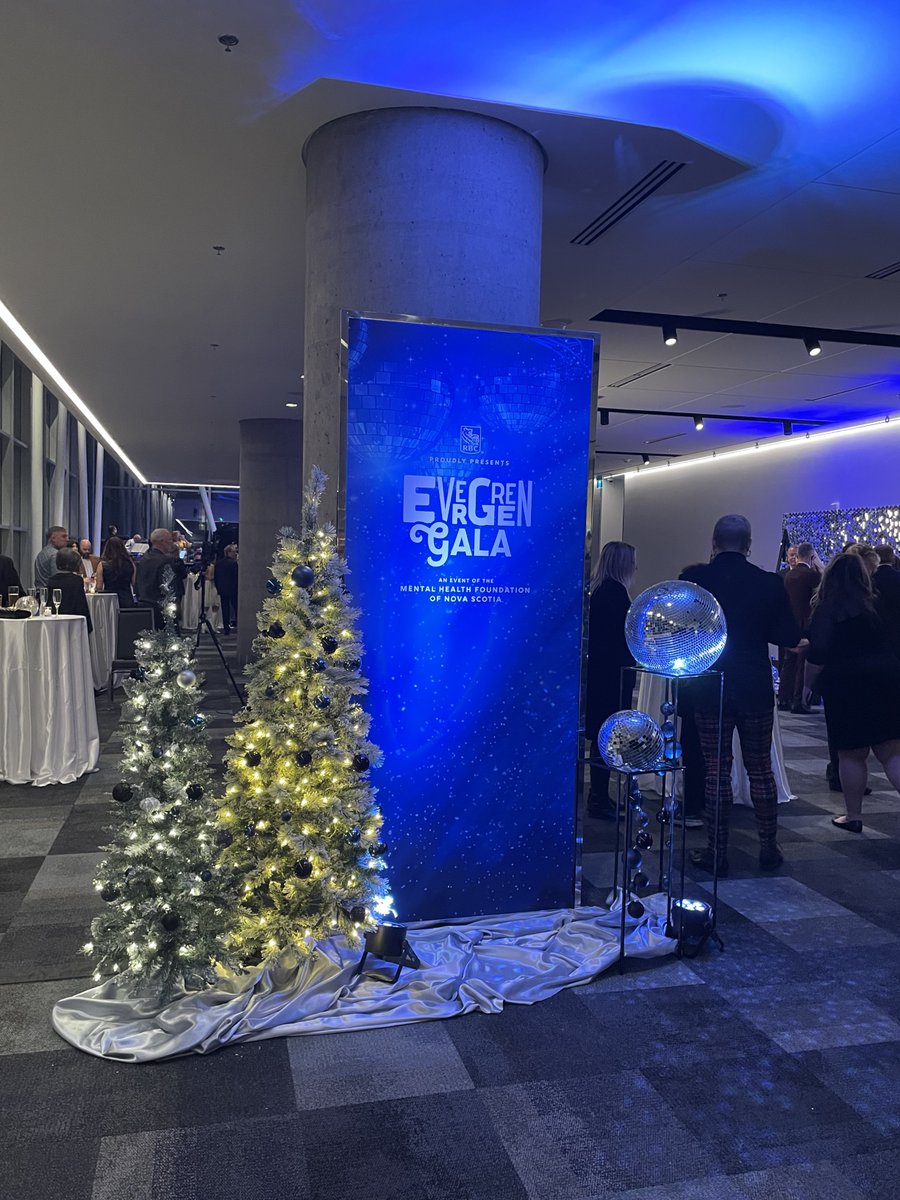 steeleauto's tweet photo. It's always a pleasure to be a part of the Evergreen Gala🎄! We had a great time in support of @mentalhealthns and were thrilled to be part of the grand prize raffle 🎉
@rbc #evergreengala #mentalHealthns #steelegivesback #steeleautogroup #whysteeleauto #rbc https://t.co/6u2hEmLtOU