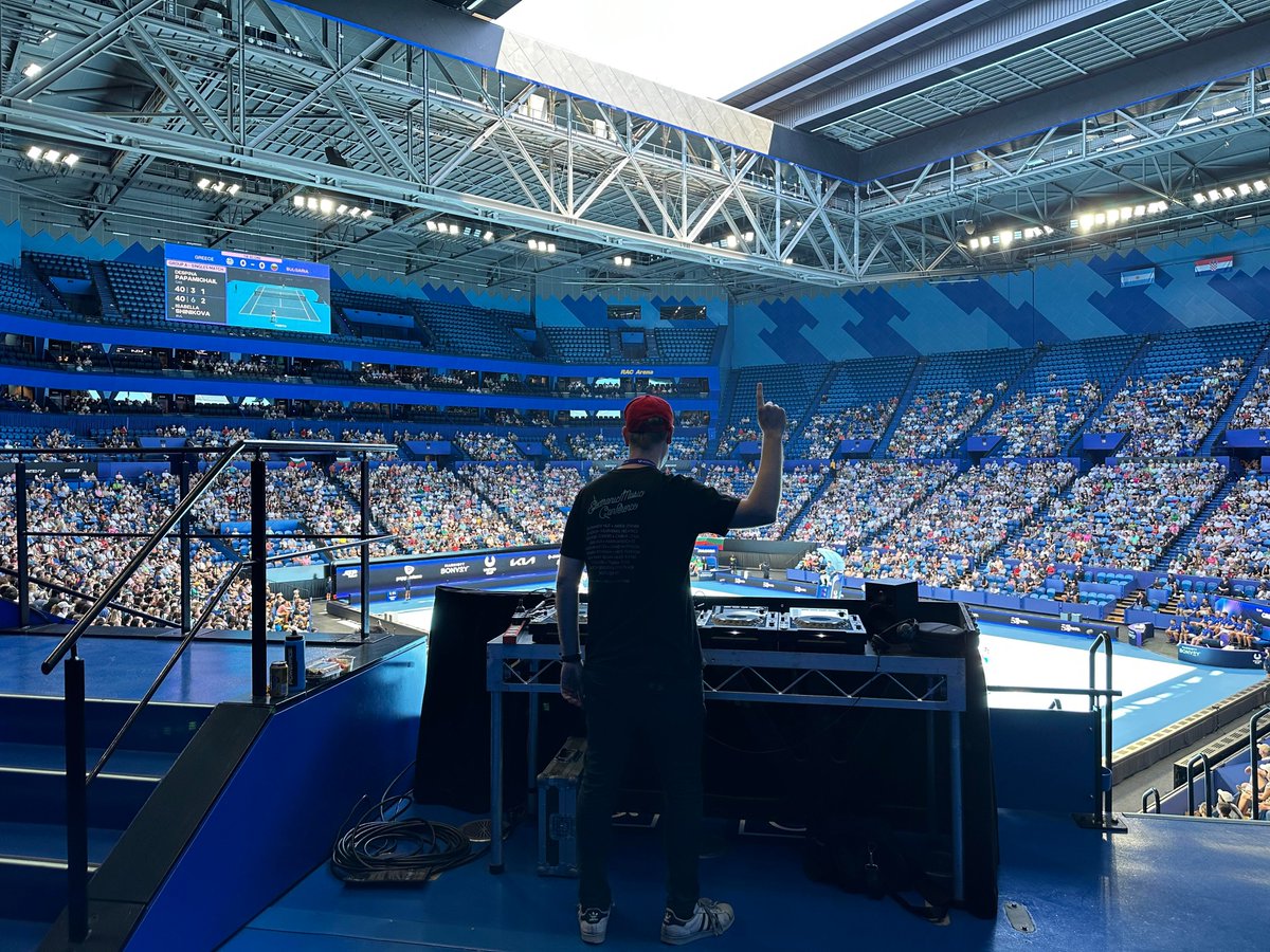 TimPrestonDJ's tweet image. Where to find me!

Website: timpreston.com.au 
Instagram: instagram.com/timprestondj
Facebook: facebook.com/prestondj1/
Soundcloud: soundcloud.com/prestondj
Twitch: twitch.tv/timpreston187
Kick: kick.com/timpreston187
Spotify: open.spotify.com/artist/6Qs0kay…