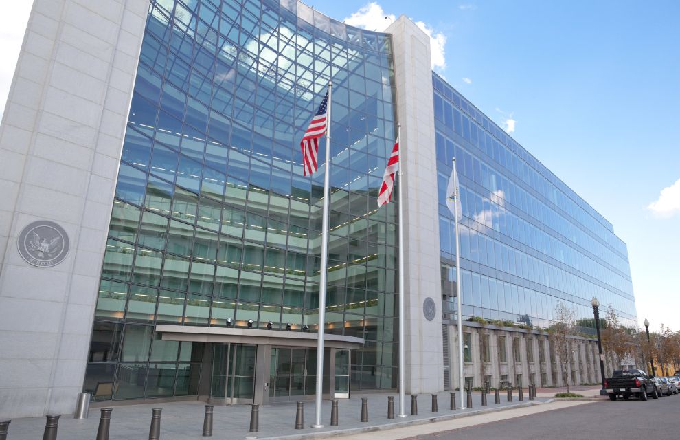 SCMining's tweet image. The Securities and Exchange Commission (SEC) has fined Toronto-based Anson Advisors for violating its rules relating to short selling of securities. 

Read here: bit.ly/46mydyX

#BlackFridaySaveCanadianMining