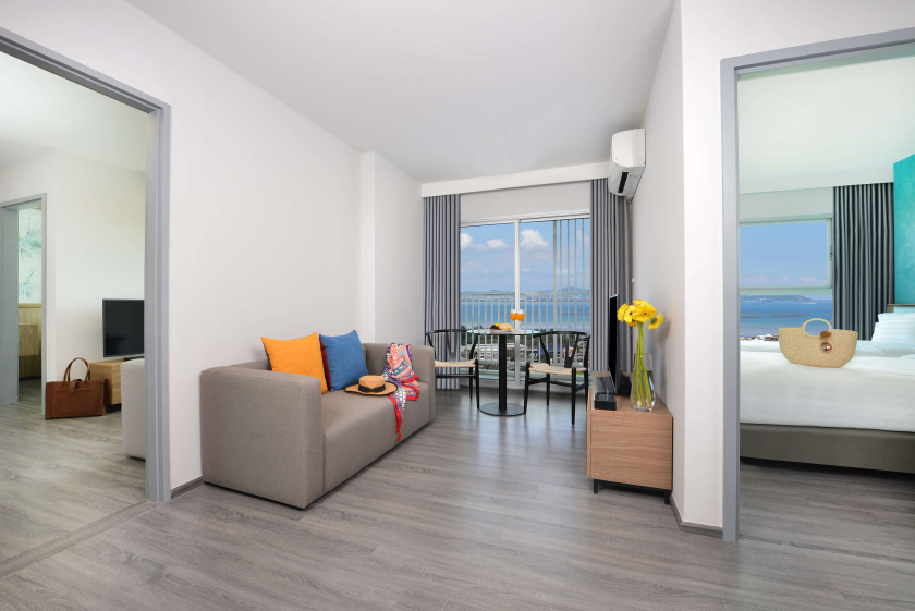 justhibymon's tweet photo. **พักปีใหม่**

Centre Point Prime Hotel Pattaya #รับจอง

สำหรับเข้าพัก in 31 ธ.ค. 66 - out 1 ม.ค. 67
Family Connecting rooms w/BF @ 6,550 บาท (พัก 4 ท่าน)

#pattaya #พัทยา #ที่พักพัทยา

สอบถามเพิ่มเติม
☎ : 081-6148938
💻 : https://t.co/OOlQVs2URq
📱 : https://t.co/y0Sd0v0iV5 https://t.co/QCyDsIAhwO