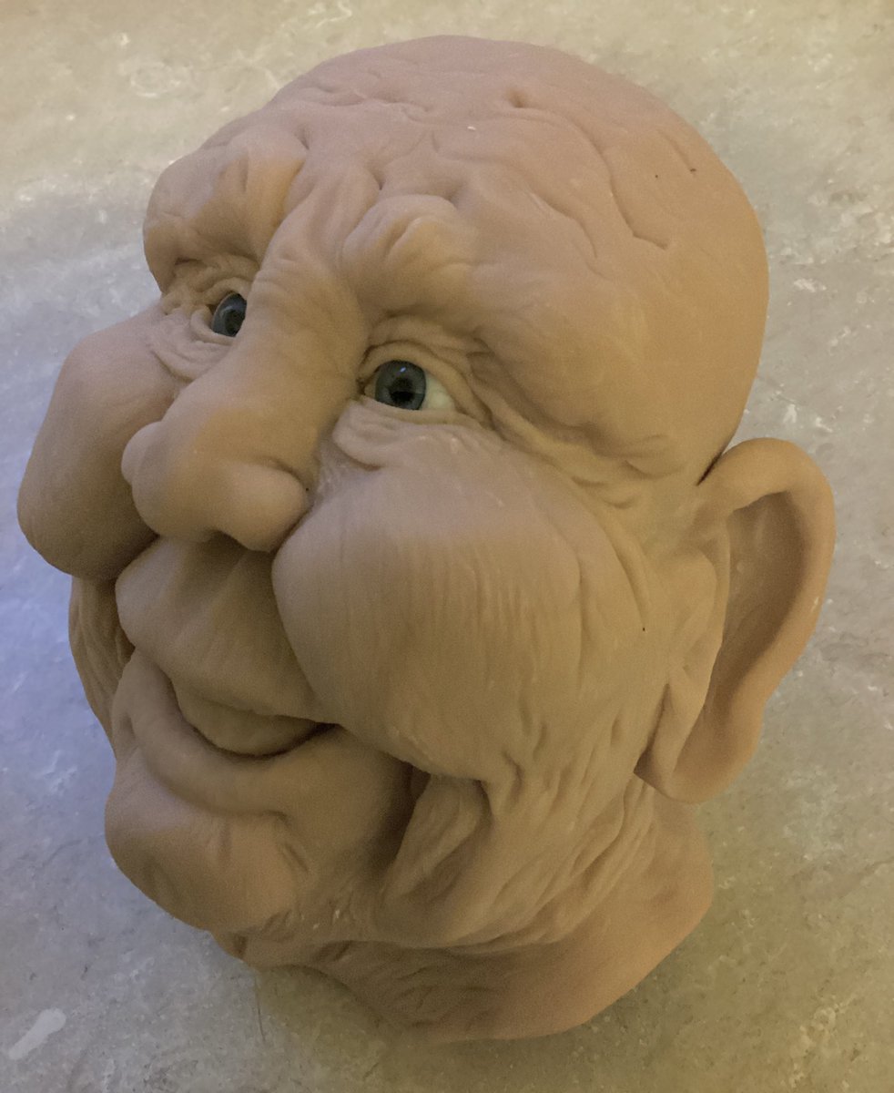 GothicGlass's tweet photo. Please, help me identify this. Signed on back βLV Watson 2003β but nothing showing up on Google. #identifythis #findtheartist #lvwatson #siliconeart https://t.co/rM35a1WZS6