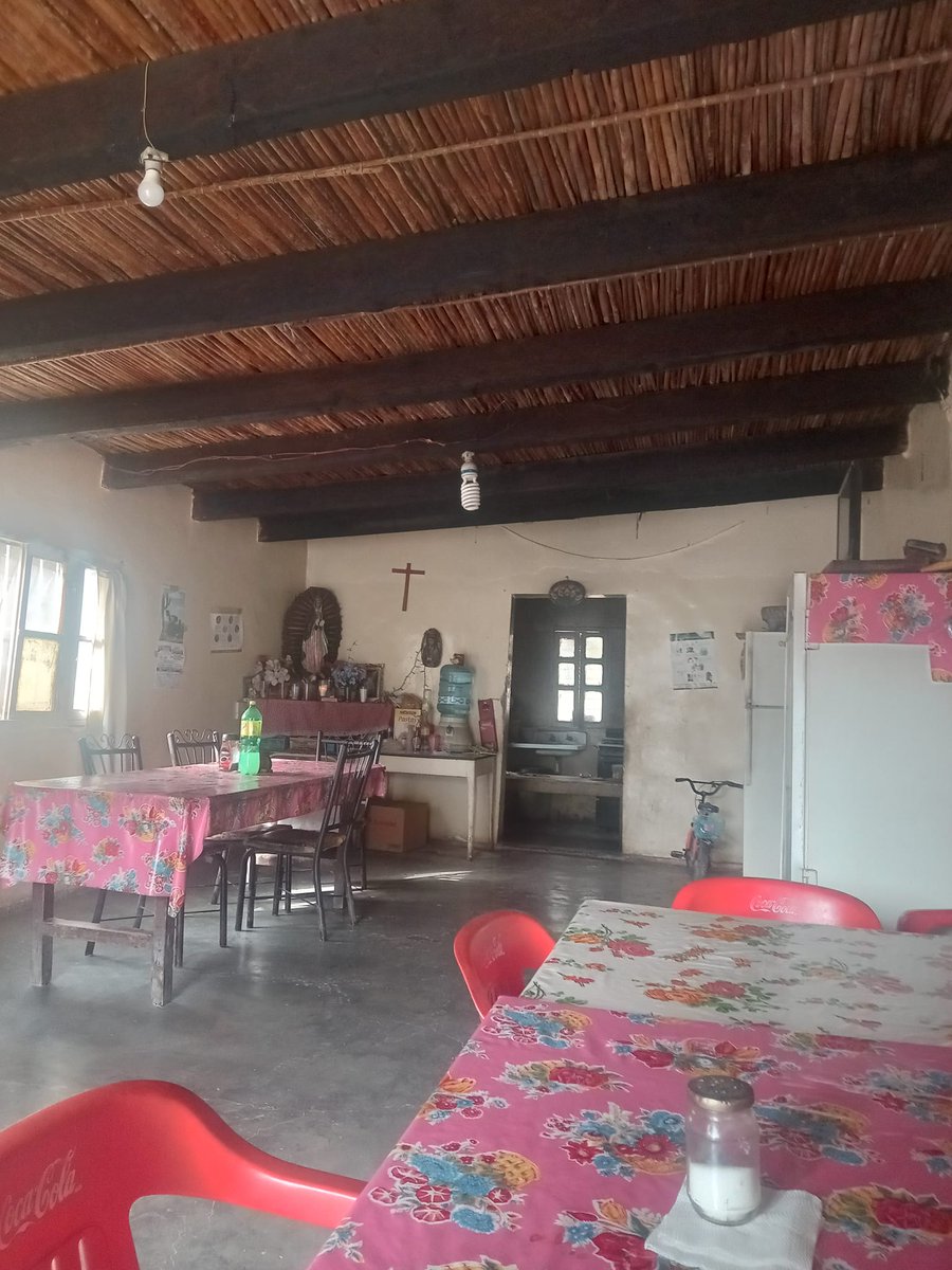 Viajeros piden apoyo para Doña Margarita, una abuelita de 98 años, que vende comida en Real de Catorce, pues su negocio no ha funcionado muy bien en los últimos años. 

Este es el mensaje que compartieron en un grupo de mochileros en todo México: 

"Buenos días banda, ella es