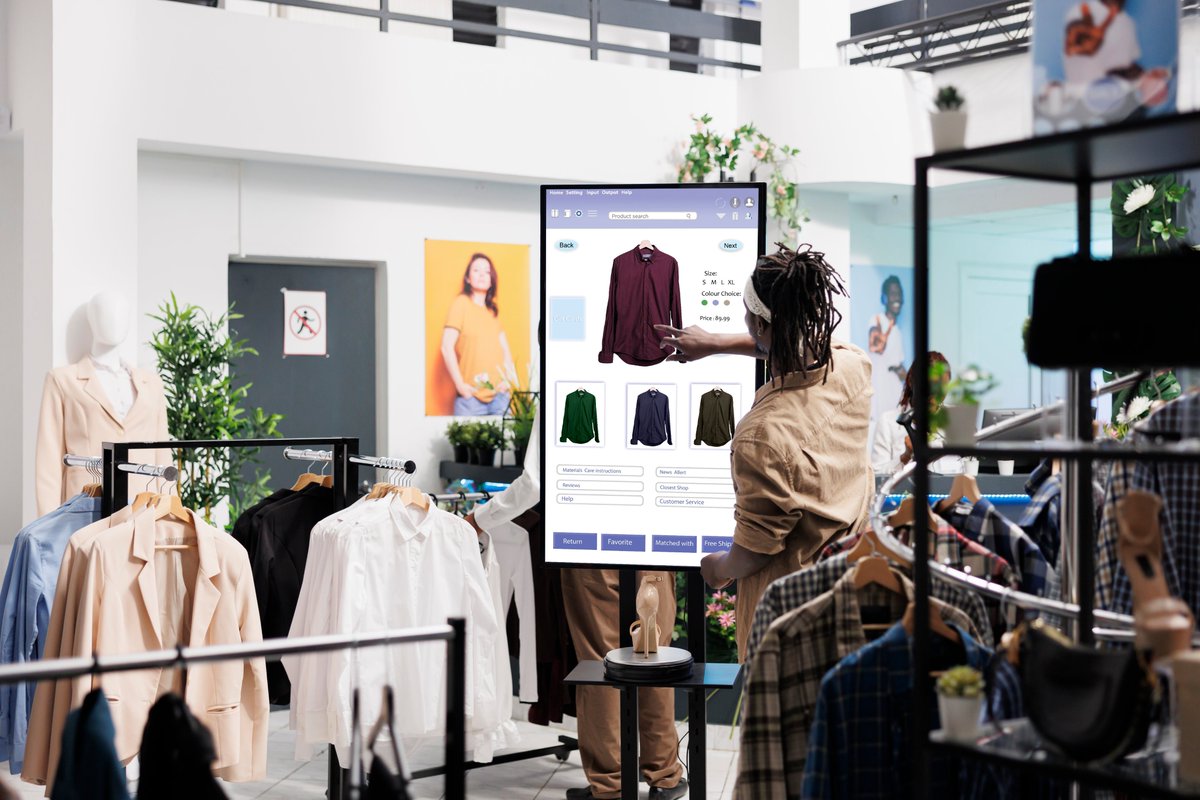 Read this new JR study on 'The Future of Physical Stores: Creating Reasons for Customers to Visit' : doi.org/10.1016/j.jret…

#retailing #journalofretailing #physicalstore #customerbenefits #newapproaches #expertinterviews