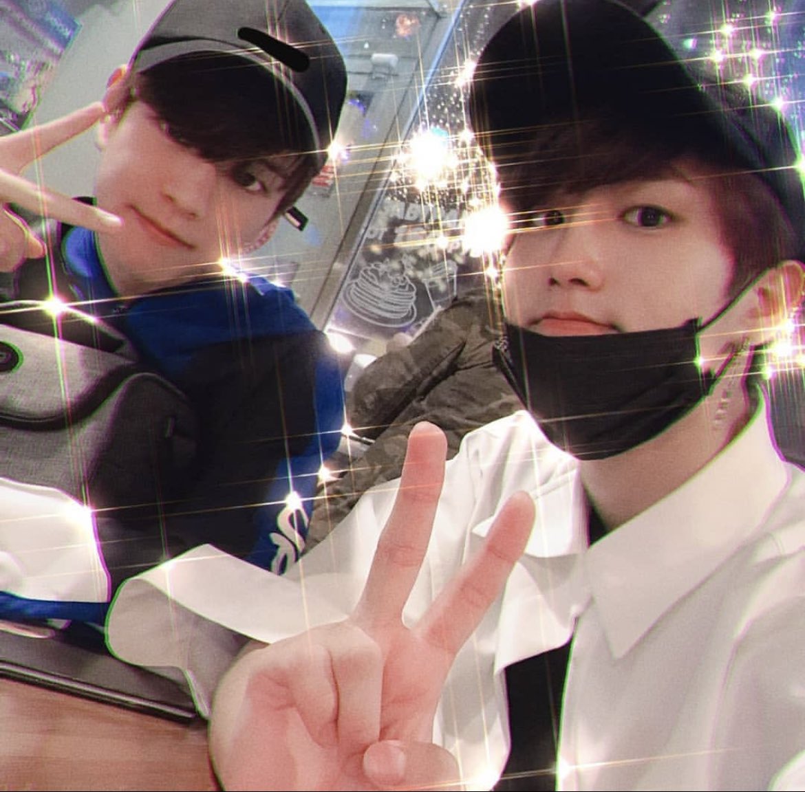 lovely2min__'s tweet photo. 普段2人を見てるとマブよりは相棒っていう言葉の方が近いのかなって思うけどソチャから見た2人が単なるメンバーじゃなく"リア友"なことに泣いてしまった、プライベートの2人って想像できないけど知らないだけできっと2人だけの思い出が沢山あるんだと思ったし、いつだってマーガリンズは青春なんだ https://t.co/9pk1Z0rwZb