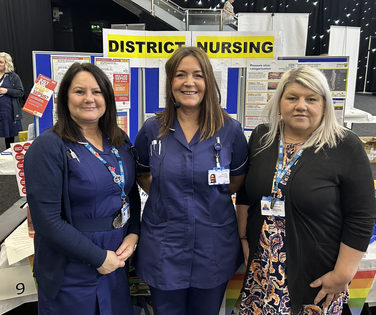 Neighbourhood nurses supporting Barnsley Careers Day  #barnsley @BPLMetrodome @allofusinmind #districtnurse @gilly901_gill