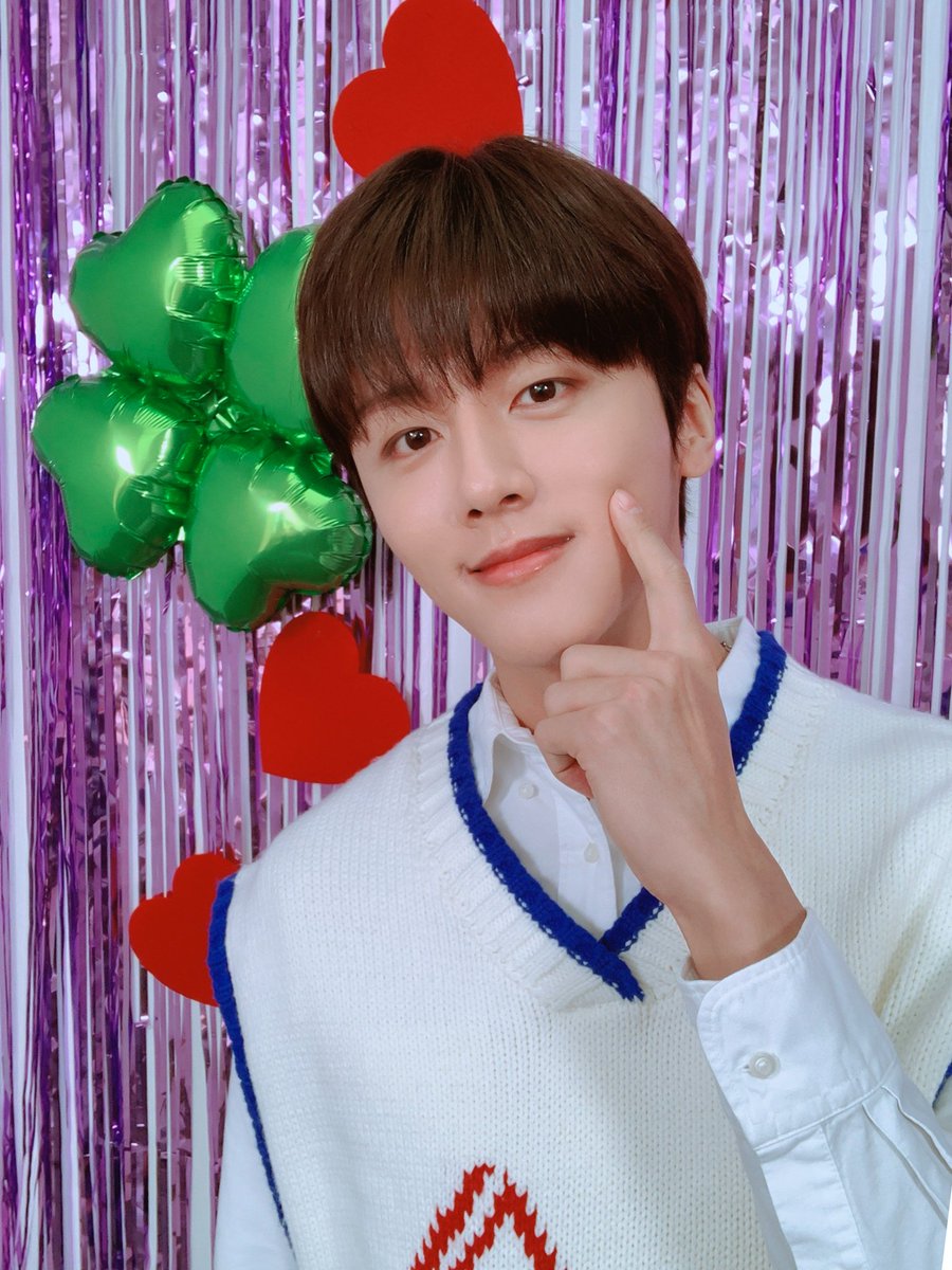 Happy Birthday to SF9 Leader Youngbin 
#판타지의_아지트_영빈생일
Youngbin who is always our happy smile 
#영원히_빛날_영빈이의_생일
May Youngbin always be healthy and happy 
#always_Bin_Us
Love You Youngbin 
<a href="/SF9official/">SF9official</a>