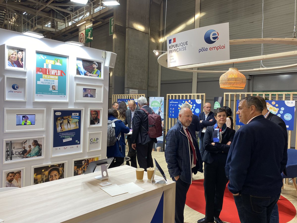 HervePoussineau's tweet photo. #DataEmploi @salondesmaires #SMCL2023 https://t.co/x3uOs1phEt