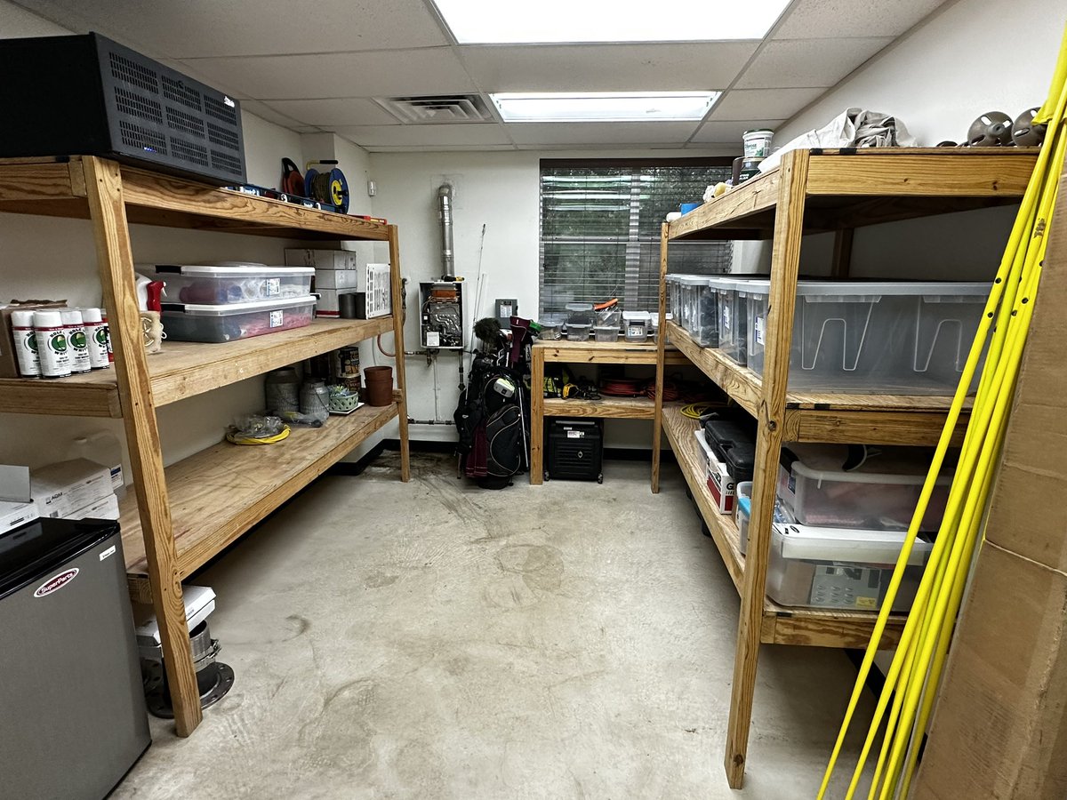 StuGrowsGolf's tweet photo. Clean and organized….This first started in 1994 when I cleaned @BruceBurgergolf ‘s tool/irrigation cage. 30yrs later, I can’t stop!! 😂 ✨ #cleanshop #organization #details PS- I think @Turf_Kid made this mess 😏 https://t.co/TzRdb0gH8B