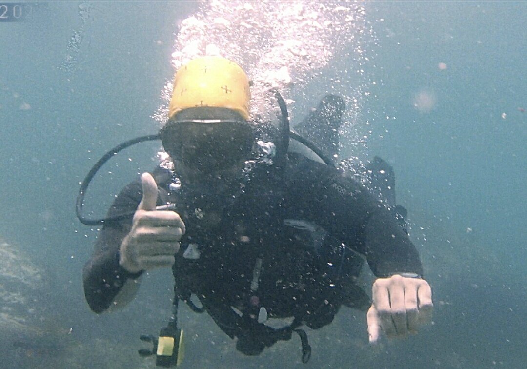 AbogadoFeroz's tweet photo. De pequeño siempre soñé con aprender a volar... Un día aprendí a bucear y descubrí que el mar es el cielo que necesito 🤿👍🏽 #BuceoEcuador #FunDiving #Ecuador #AdvancedOpenWaterDiver #DivingEcuador #BuceoDeportivo https://t.co/dz86bR27pZ